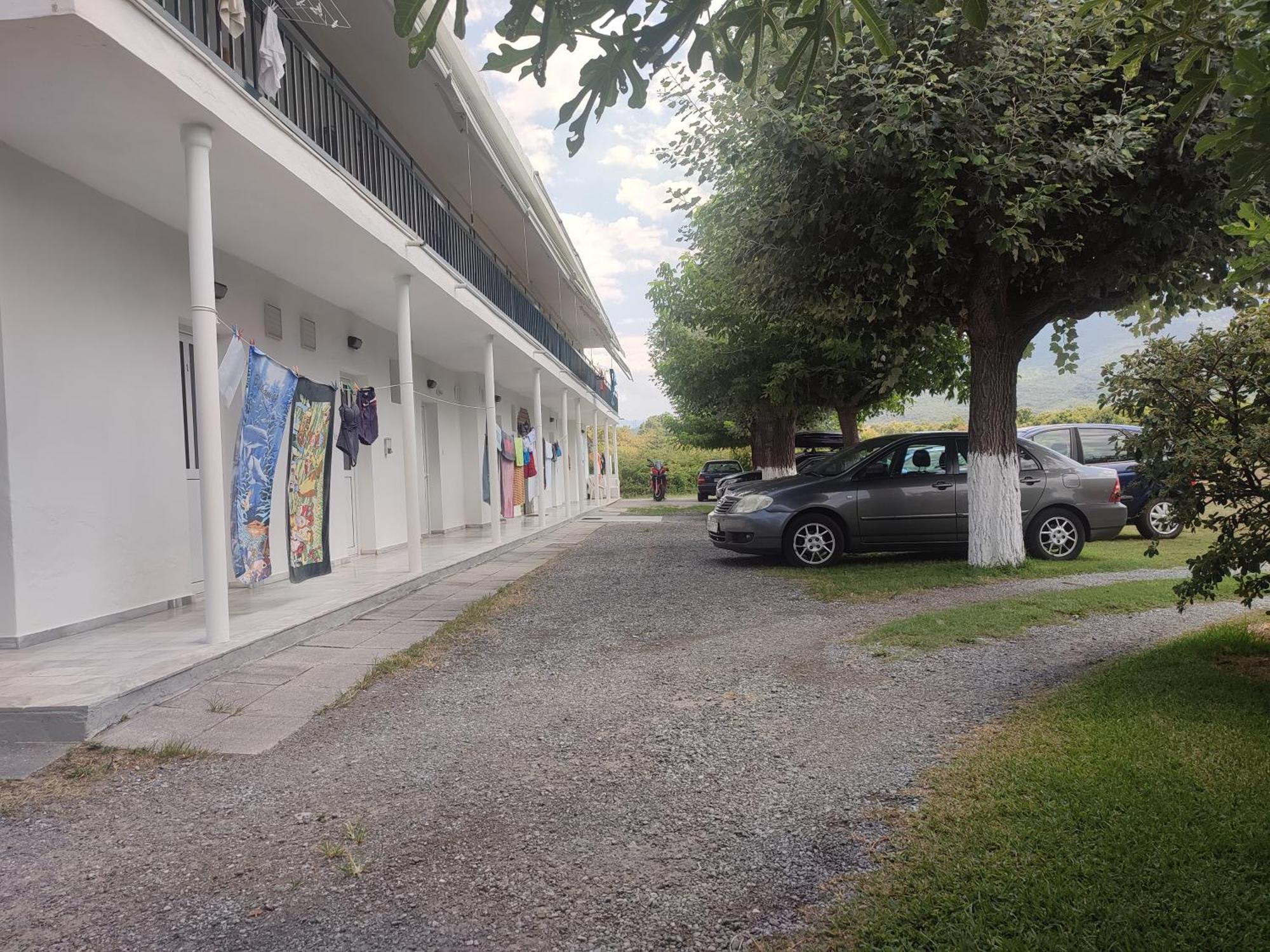 Michalos Apartments Paralía Skotínis 外观 照片